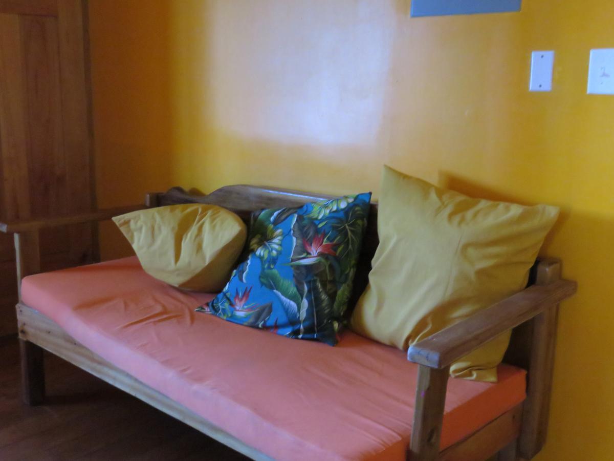 Hostel Mamallena Bocas Del Toro (Adults Only) Ngoại thất bức ảnh