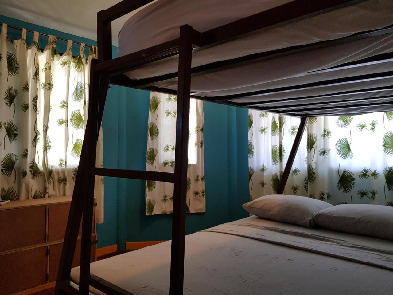 Hostel Mamallena Bocas Del Toro (Adults Only) Ngoại thất bức ảnh